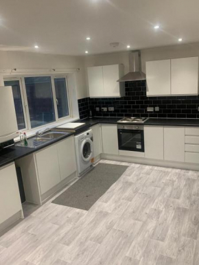 330 Leagrave